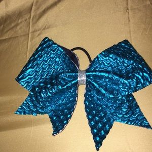 blue cheer bow